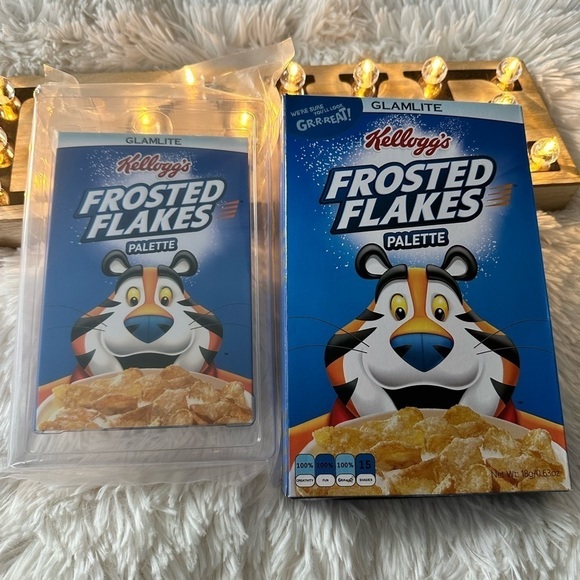 glamlite Makeup Frosted Flakes X Glamlite Eyeshadow Palette Poshmark